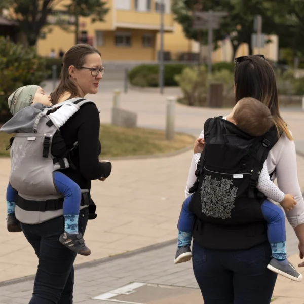 Magyarinda® Klasszik Pro Kalandor csatos babahordozó - Ezüst bárányos