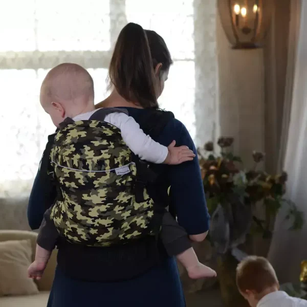 Magyarinda® Klasszik Pro Kalandor csatos babahordozó - Military