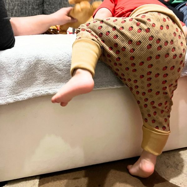 Temiti többméretes vékony strech kordnadrág - Eper