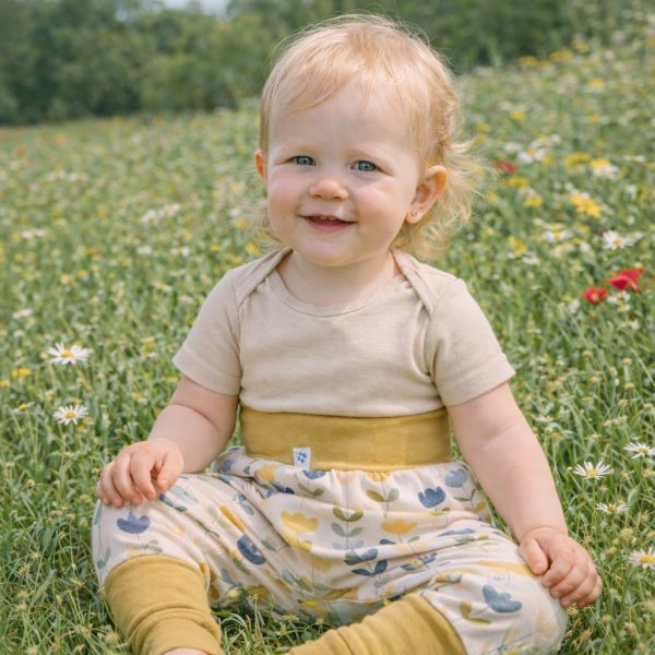 Temiti többméretes hordozós nadrág virágok